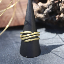 Charger l'image dans la galerie, Bague en laiton .: Tierra n°1