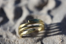 Charger l'image dans la galerie, Bague en laiton .: Tierra n°1