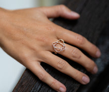 Charger l'image dans la galerie, Bague .: Fleur de métal n°2