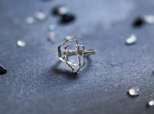 Charger l'image dans la galerie, Bague .: Fleur de métal n°2