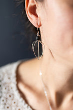 Charger l'image dans la galerie, Boucles d'oreille .: Fossile