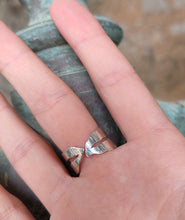 Charger l'image dans la galerie, Bague .: Rencontres