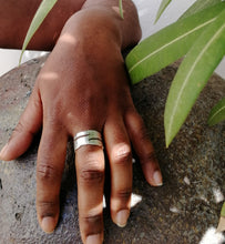 Charger l'image dans la galerie, Bague .: Rencontres